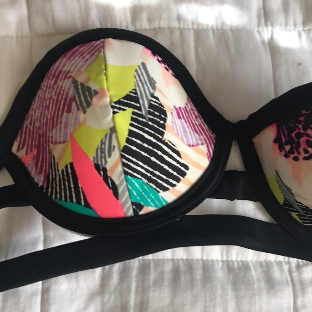 Strappy bikini top💋